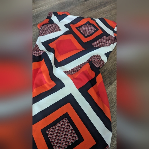 Ann Taylor, petite medium, orange white black and red. - Picture 5 of 6